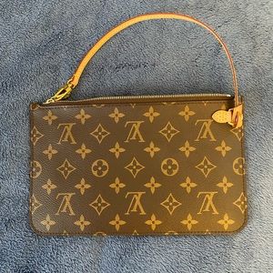 Louis Vuitton Neverfull Pouch